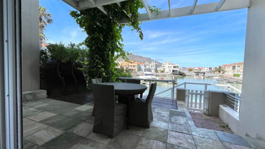 3 Bedroom Property for Sale in Harbour Island Western Cape